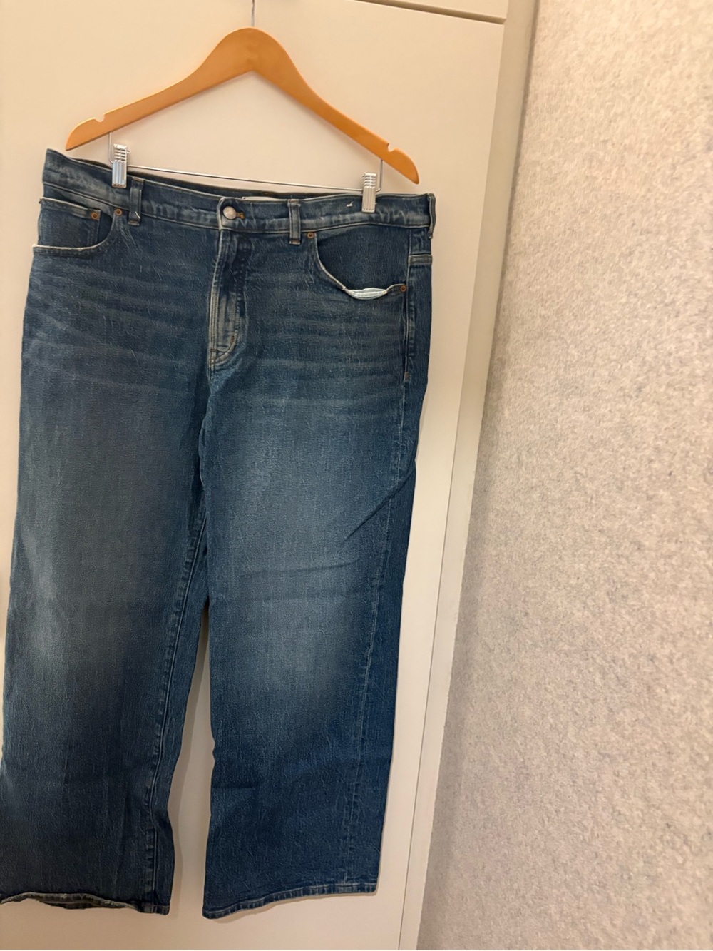 Madewell Perfect Vintage Wide-Leg Jeans. Size 33. New without tags.
